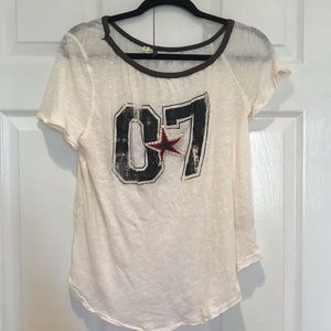 🌟⭐️ RARE: FREE PEOPLE ‘07 T-SHIRT ⭐️🌟